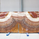 onyx rojo translucido
