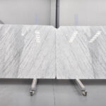 mármol blanco y gris