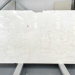 Kyknos in slabs