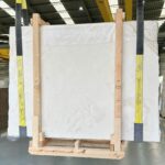 Caliza capri for wet areas